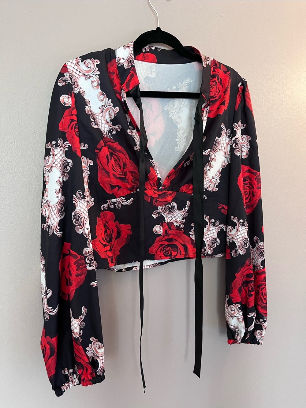 Black & Red Rose Print Tie-Front Crop Blouse